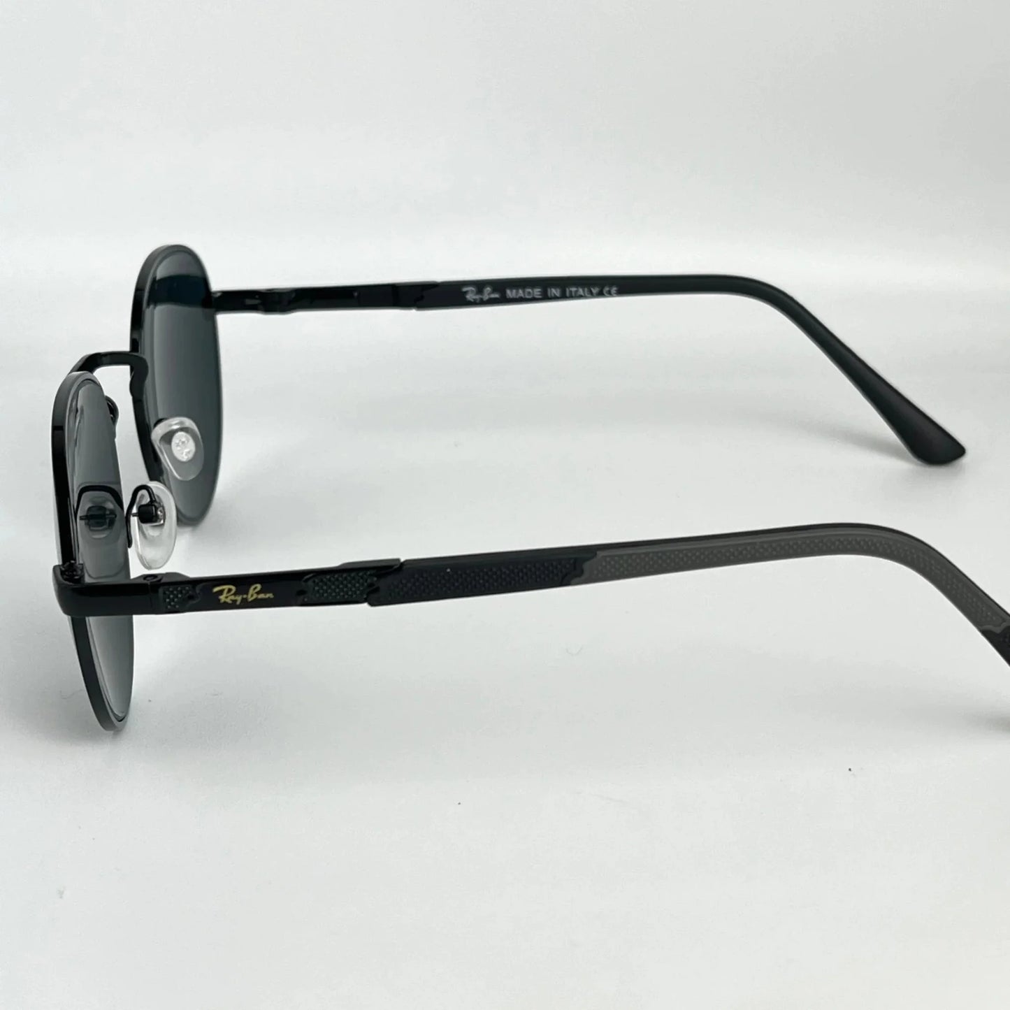 Ray-Ban R08