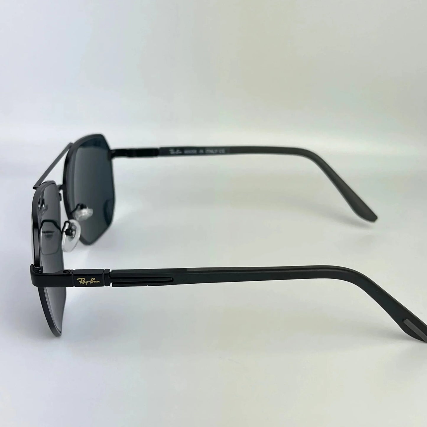 Ray Ban R33