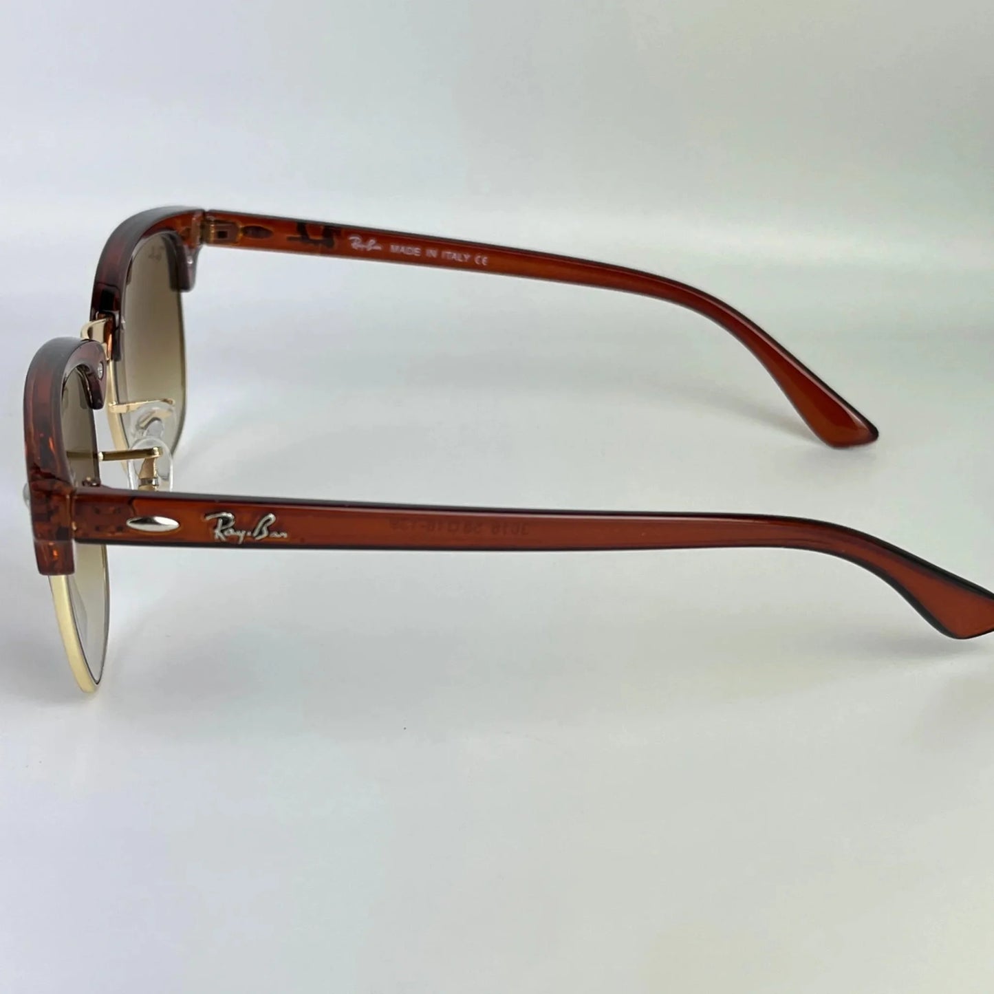 Ray-Ban R05