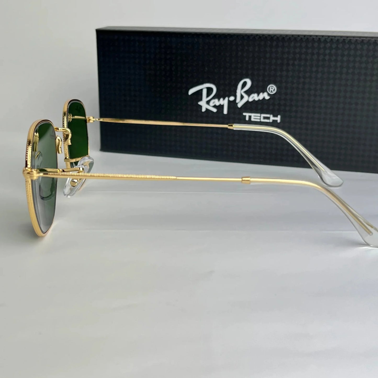 Ray-Ban R12
