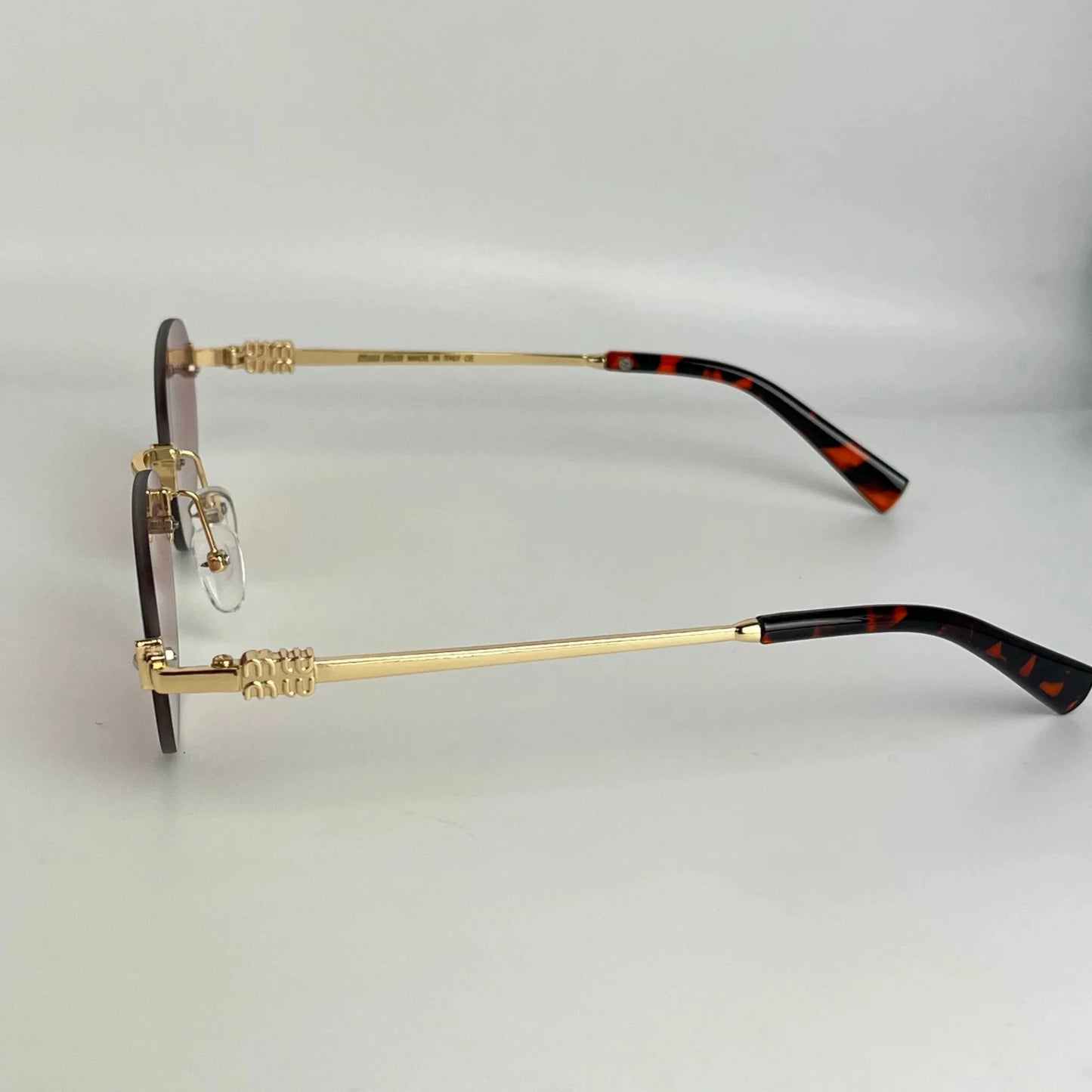miu miu M05