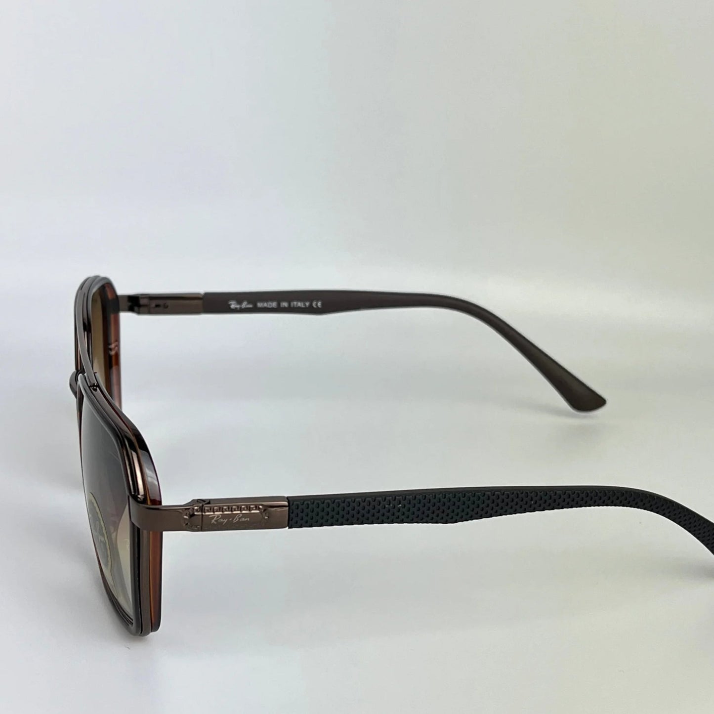 Ray-Ban R45