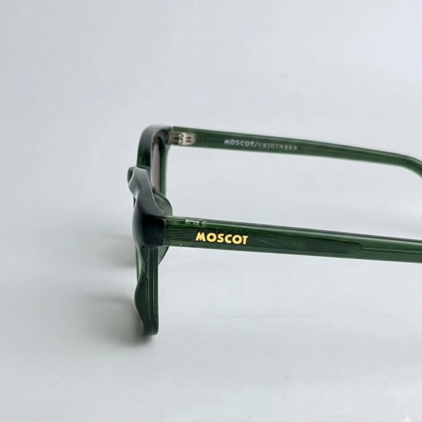Moscot M175